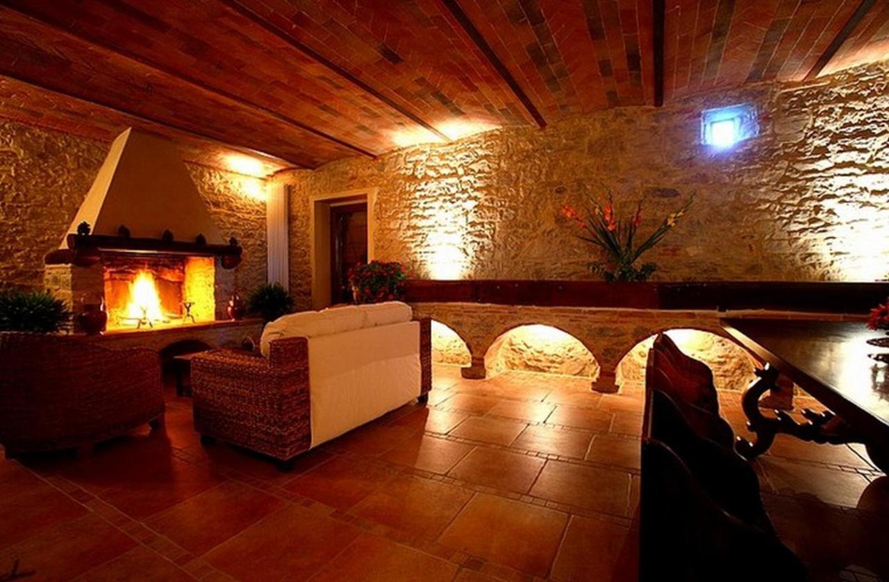 Podere Lucignano Secondo Agriturismo Гайоле-ин-Кьянти Номер фото