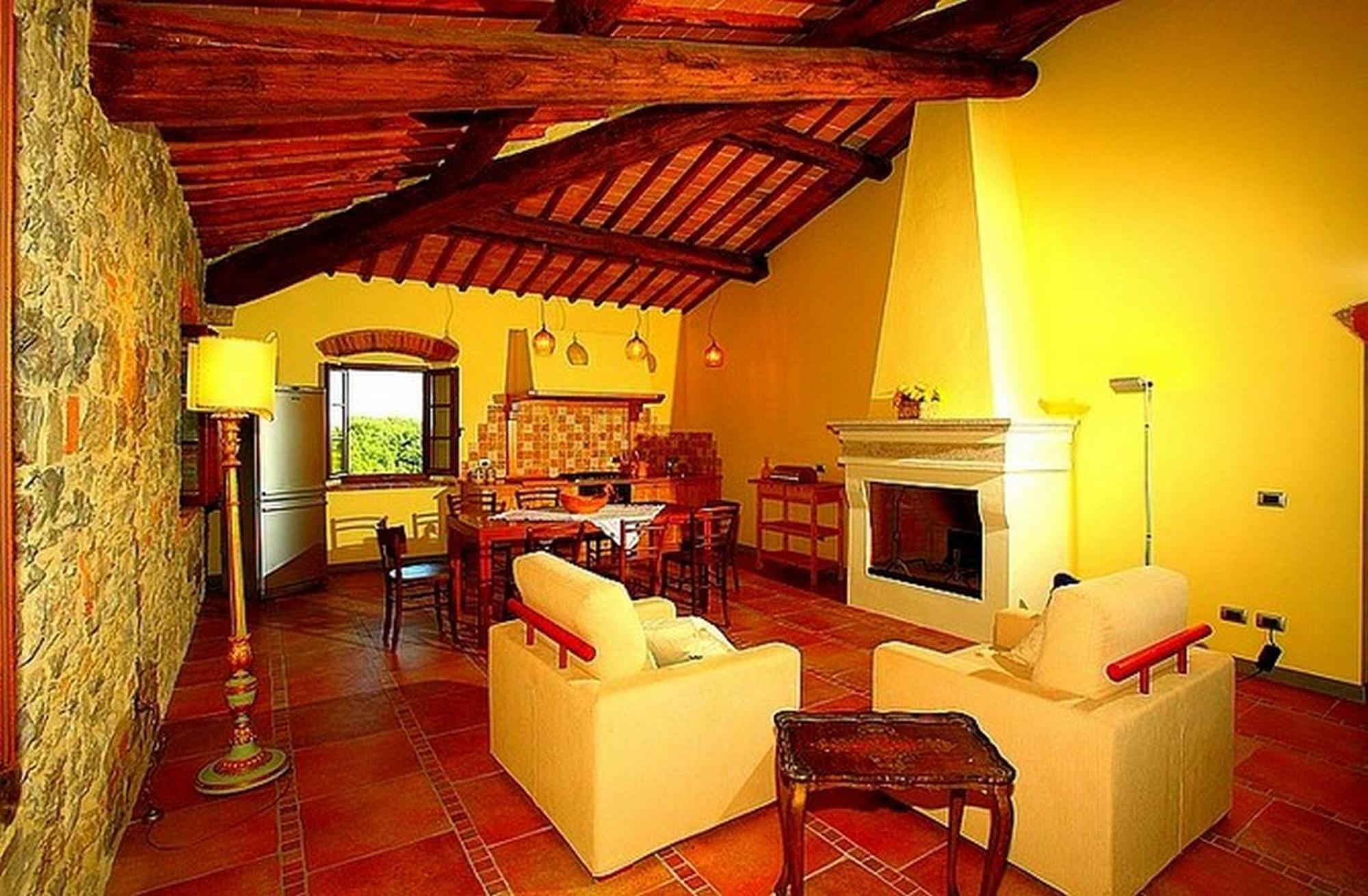 Podere Lucignano Secondo Agriturismo Гайоле-ин-Кьянти Номер фото