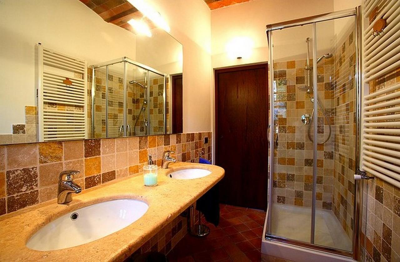 Podere Lucignano Secondo Agriturismo Гайоле-ин-Кьянти Номер фото